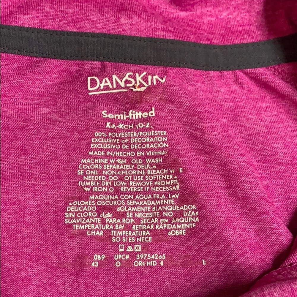 XS Women’s Semi-Fitted Danskin long sleeved cold weather top gym - Picture 8 of 8